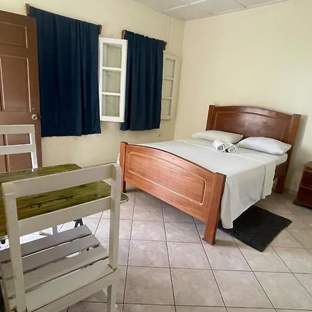 Hotel Pensao Domingas à São Filipe Extérieur photo