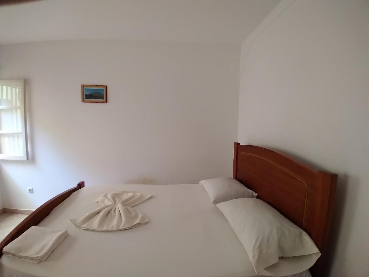 Hotel Pensao Domingas à São Filipe Extérieur photo